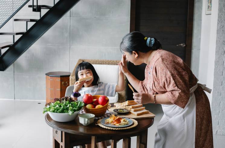 Ilustrasi anak suka makan sayur [Pexels.com]