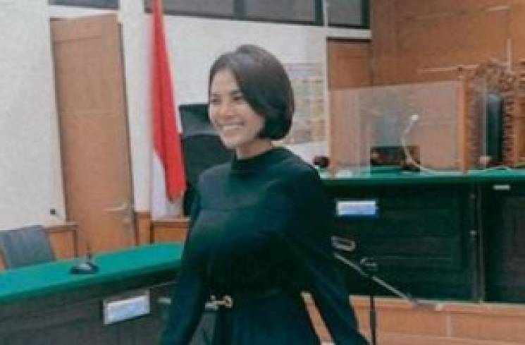 Ilustrasi Nikita Mirzani saat di pengadilan. (Akun Instagram nikitamirzani_mawardi172)