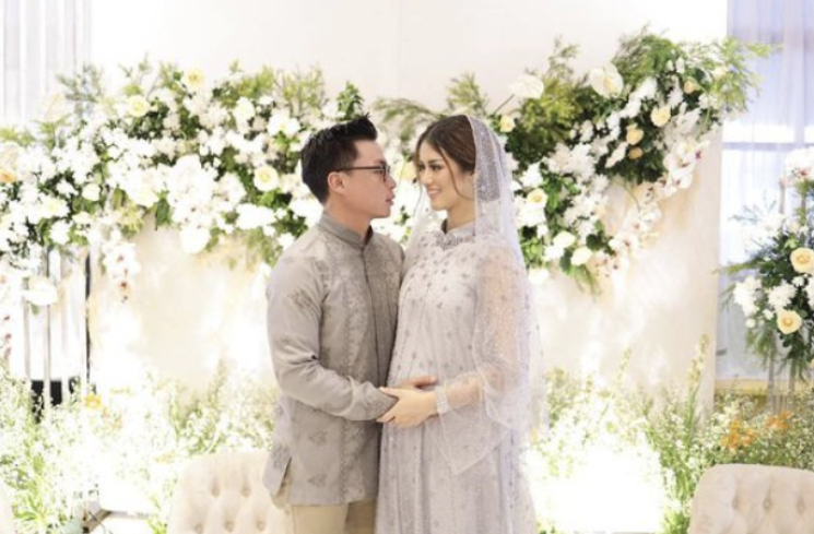 Potret Baby Bump Atries Angel Mantan Pacar Chef Juna