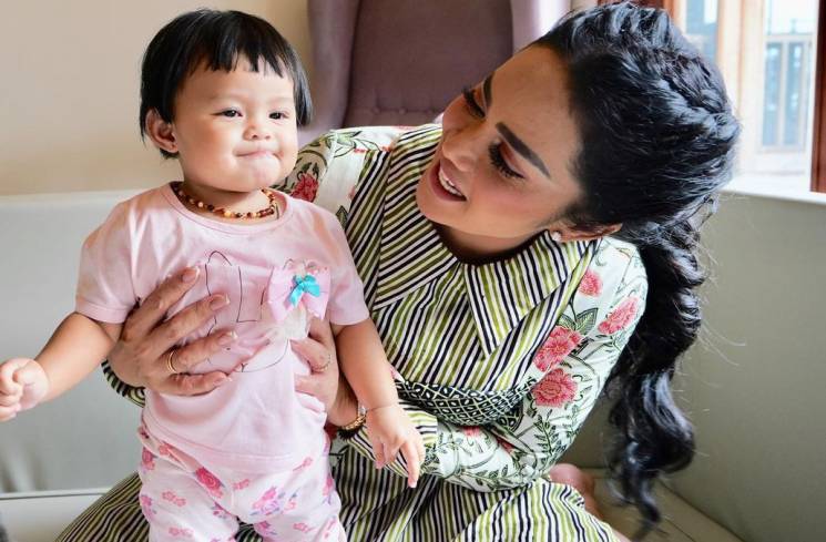 Krisdayanti bersama Baby Ameena. (Akun IG Krisdayantilemos)