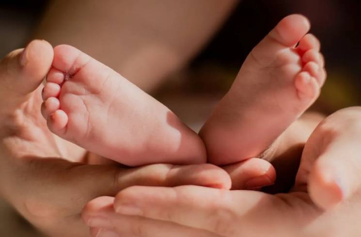 Ilustrasi bayi laki-laki baru lahir. (Foto: Pexels/Laura Garcia)