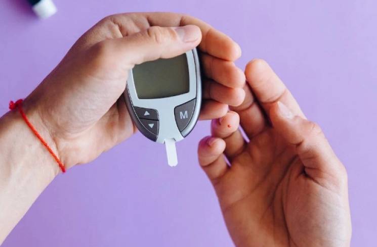 Ilustrasi tes gula darah untuk deteksi dini ada atau tidaknya potensi diabetes. (Foto: Pexels/Nataliya Vaitkevich)