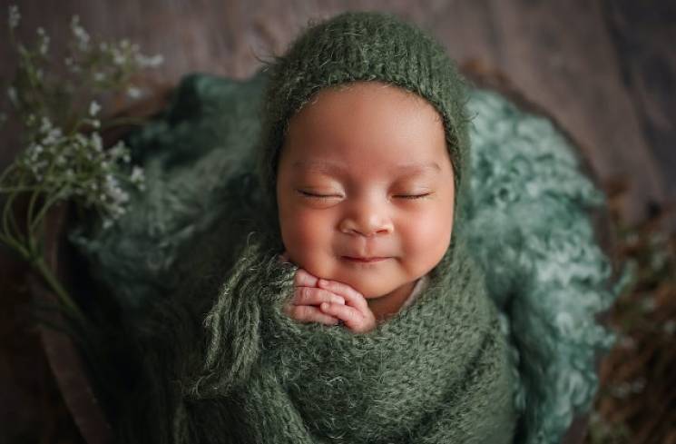 Ilustrasi bayi perempuan baru lahir. (Foto: Pexels/Abel Sillano)