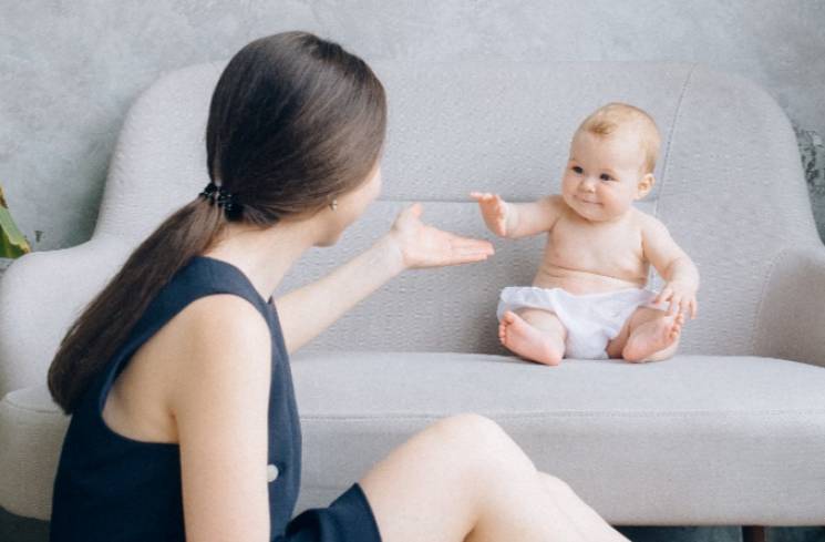 Ilustrasi ibu dan bayi. (Foto: Pexels/Nataliya Vaitkevich)