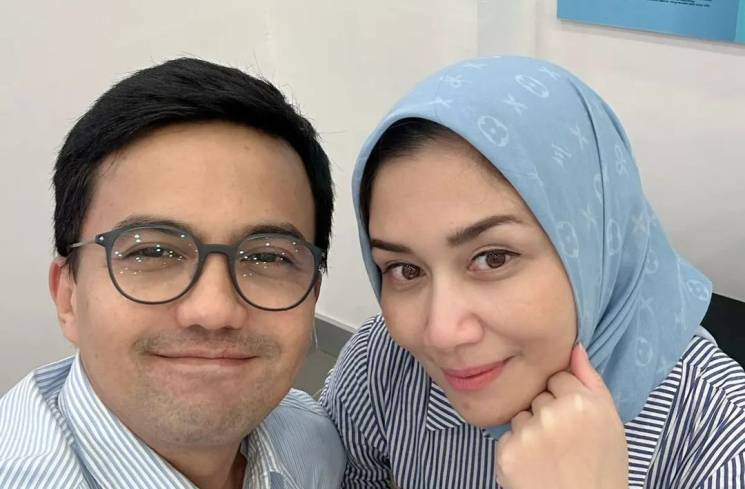 Syahrul Gunawan dan Dine Mutiara Aziz istrinya. [Instagram]