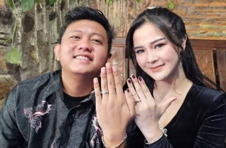 Denny Caknan dan calon istrinya, Bella Bonita [Instagram]