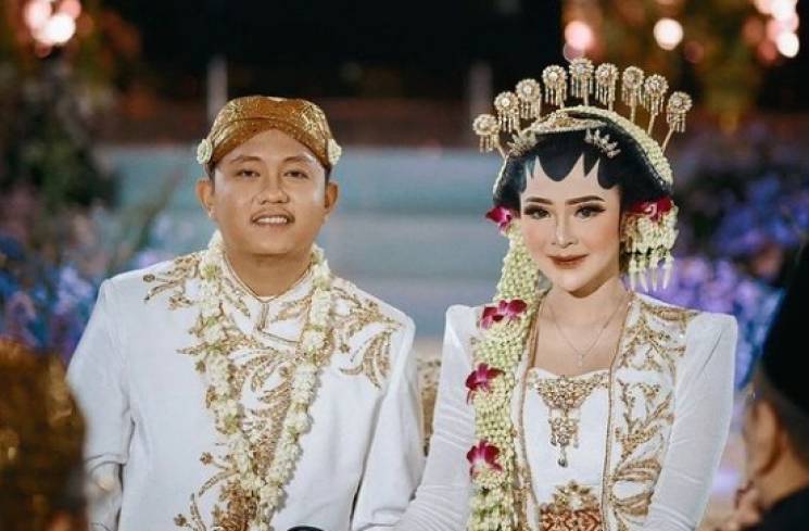 Denny Caknan dan Bella Bonita usai resmi menikah [Instagram]