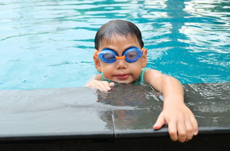 Ilustrasi anak berenang [Pexels.com]