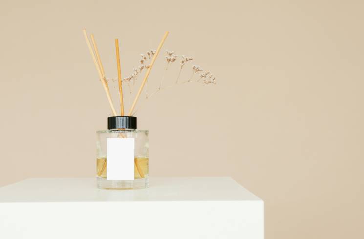 Ilustrasi reed diffuser. (pexels/Artem Podrez)